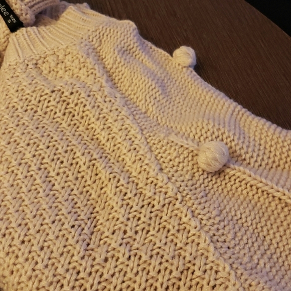 Simplee Crewneck Oversized Chunky Knit Bobble Sleeve Sweater Tan Size S - Picture 7 of 10